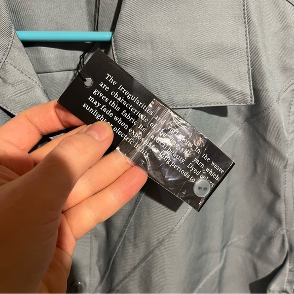 WinterSilks NWT Women’s Blouse Medium Blue Silk Blend Starburst Seam Work Wear - Picture 6 of 9